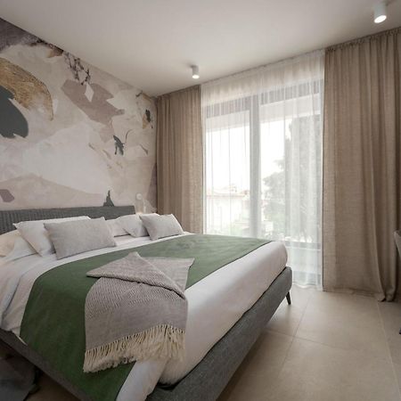 The Q Bliss - Your New 4-Star Hideaway With A Garage Ρόβινι Εξωτερικό φωτογραφία