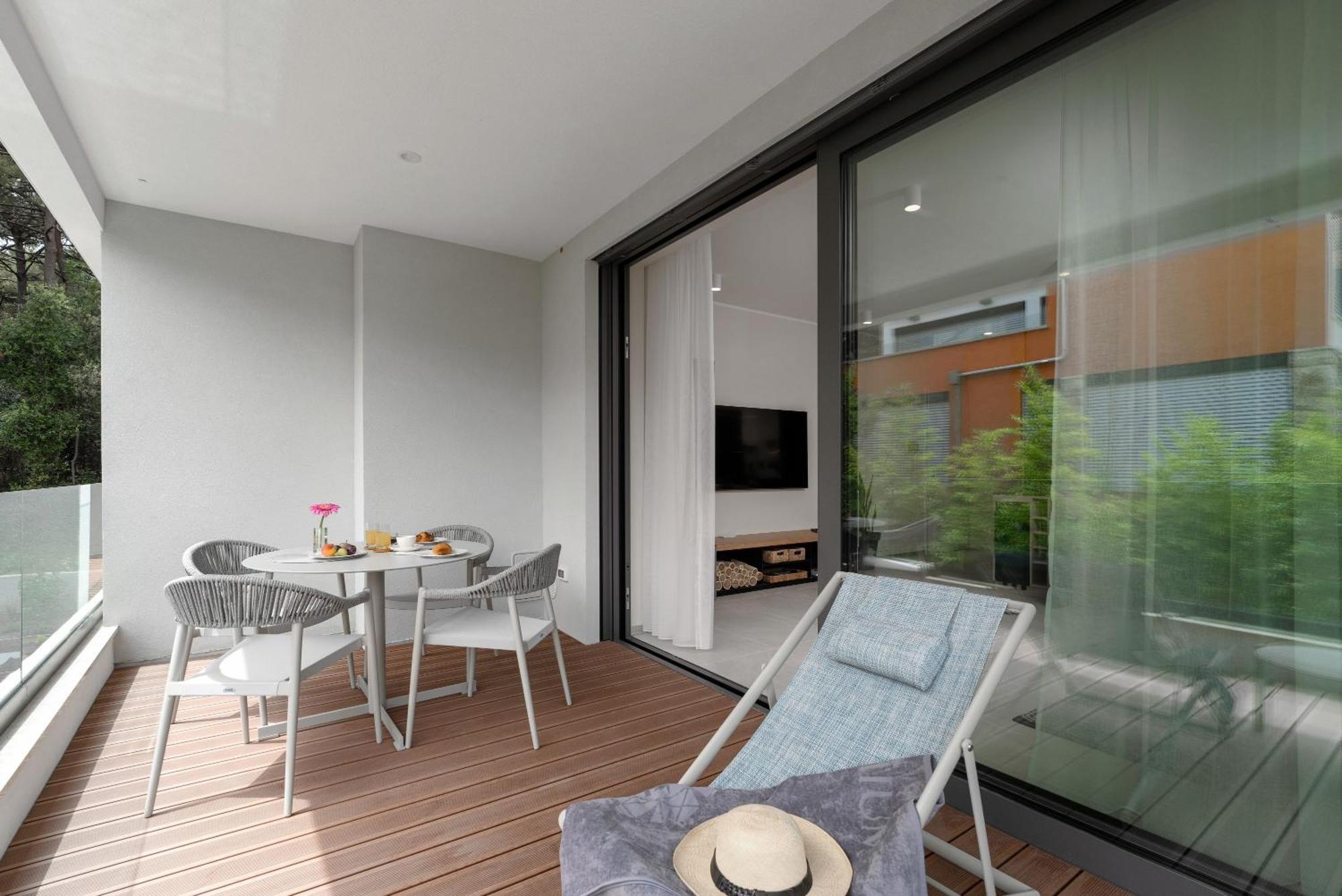The Q Bliss - Your New 4-Star Hideaway With A Garage Ρόβινι Εξωτερικό φωτογραφία
