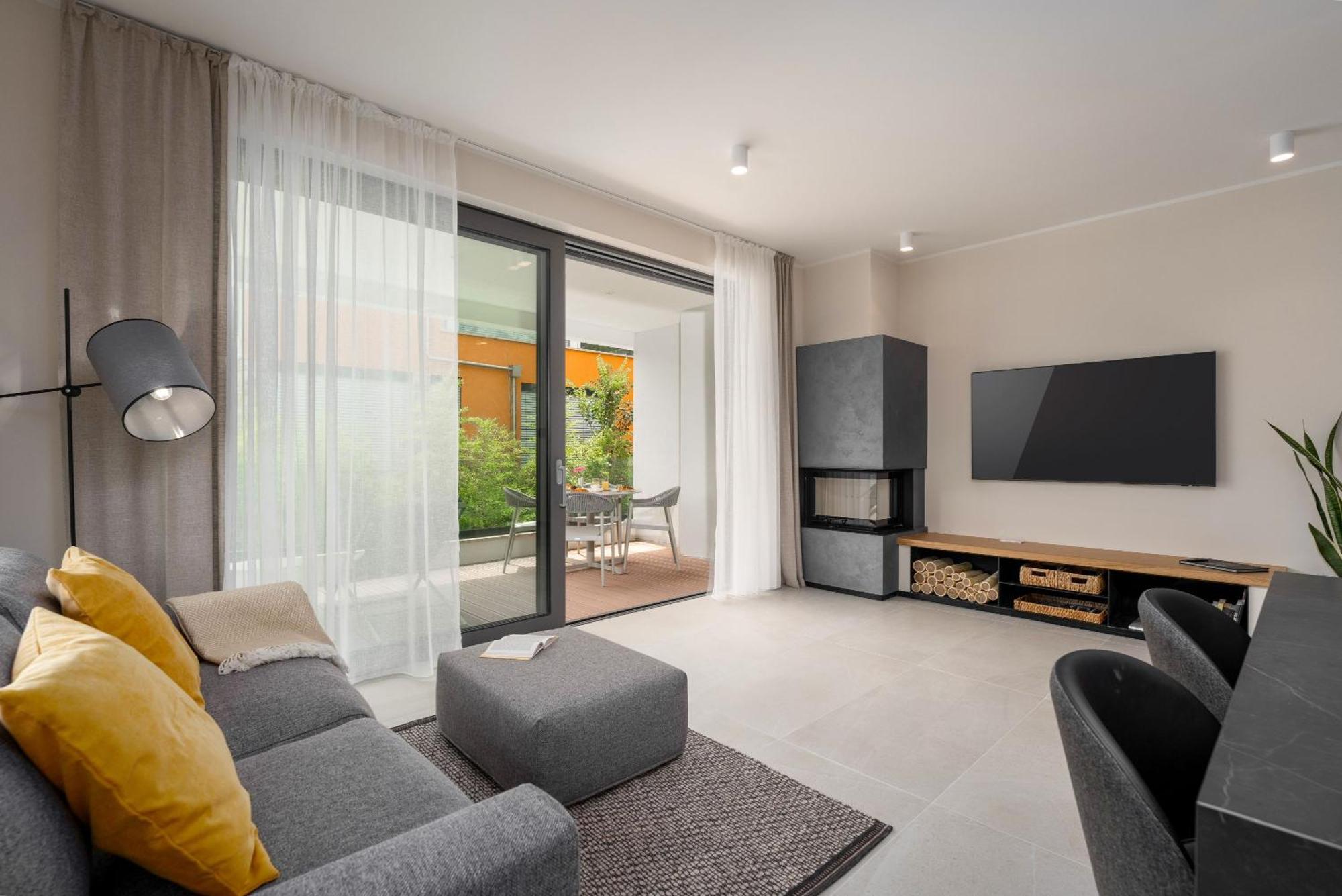 The Q Bliss - Your New 4-Star Hideaway With A Garage Ρόβινι Εξωτερικό φωτογραφία