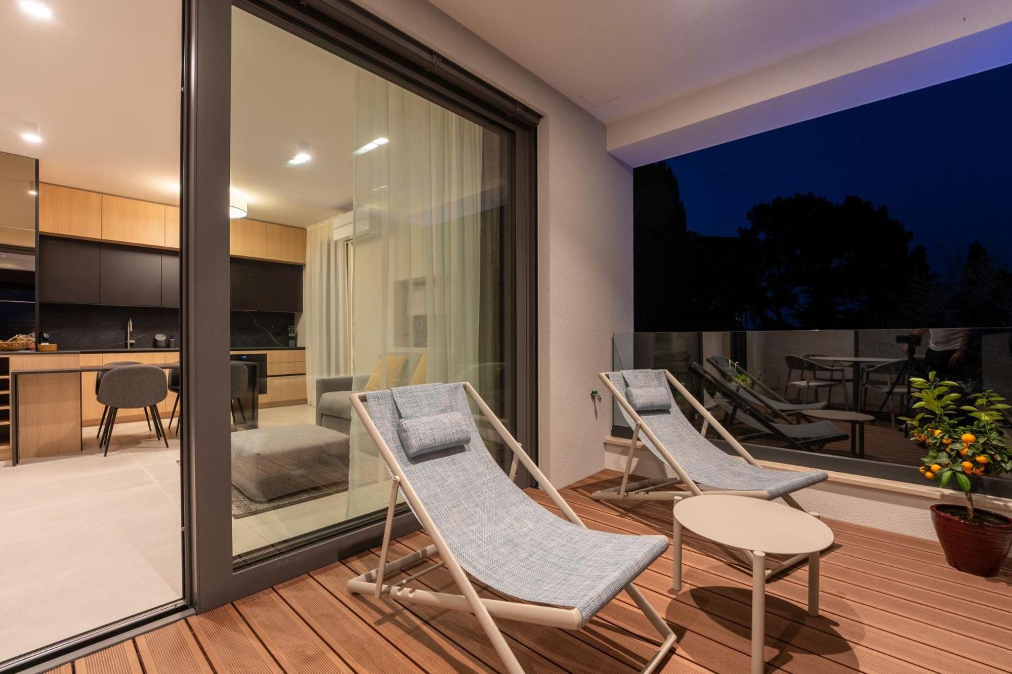 The Q Bliss - Your New 4-Star Hideaway With A Garage Ρόβινι Εξωτερικό φωτογραφία
